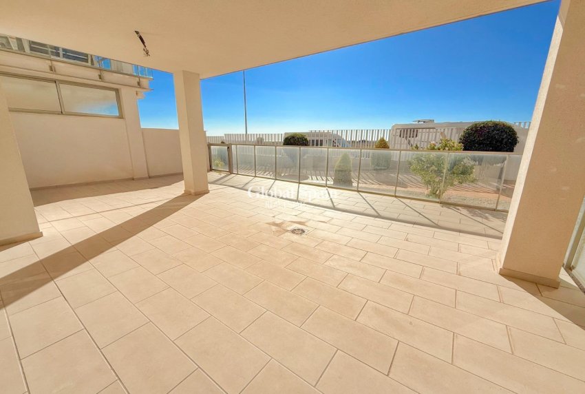 Revente - APPARTEMENT -
ORIHUELA COSTA - La Zenia