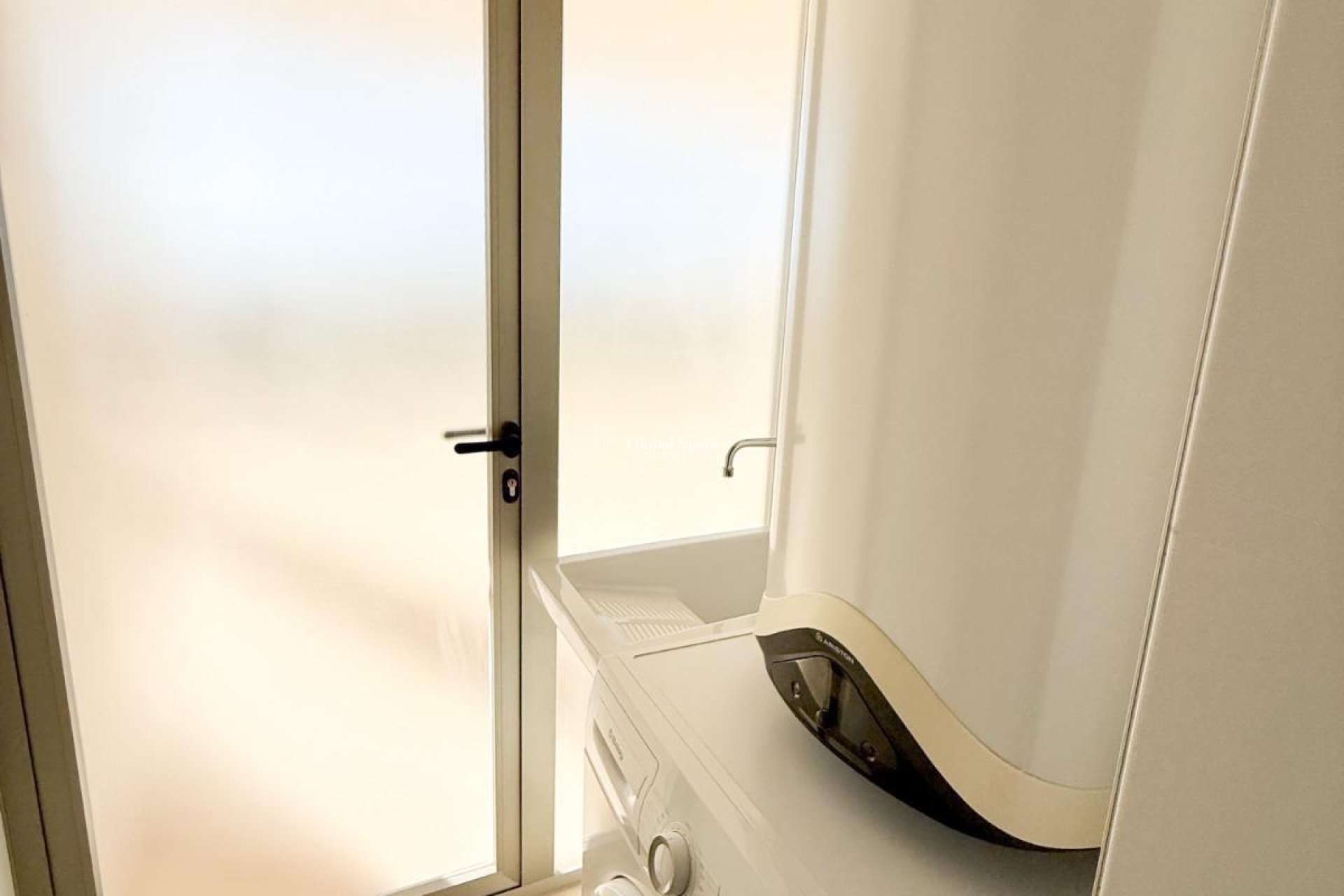 Revente - APPARTEMENT -
ORIHUELA COSTA - La Zenia