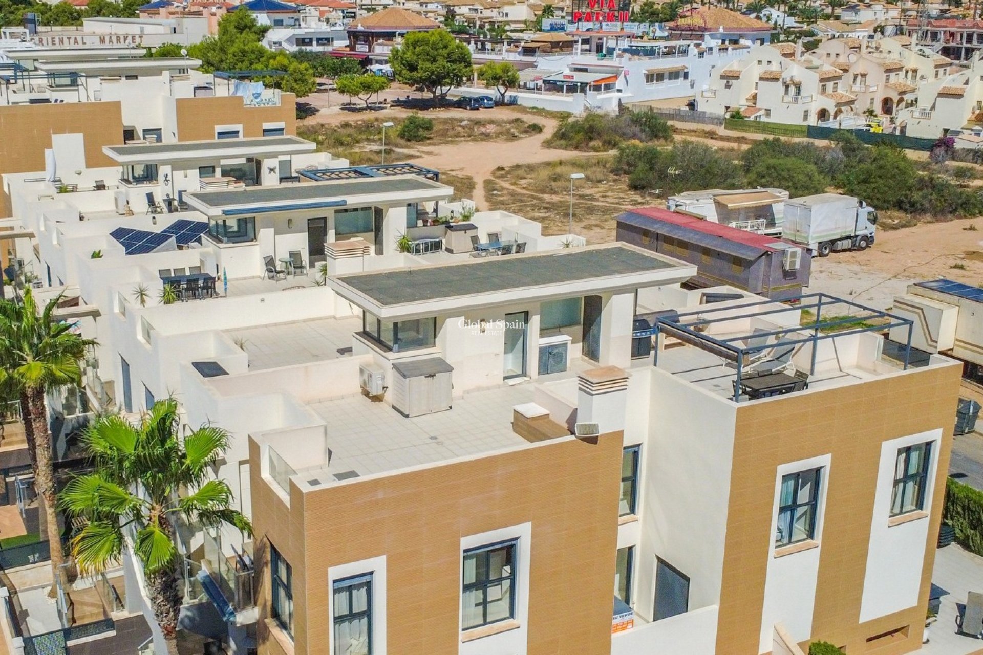 Revente - APPARTEMENT -
ORIHUELA COSTA - La Zenia