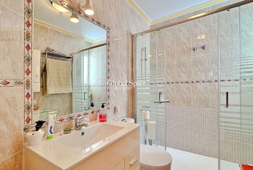 Revente - Appartement -
ORIHUELA COSTA - La Zenia