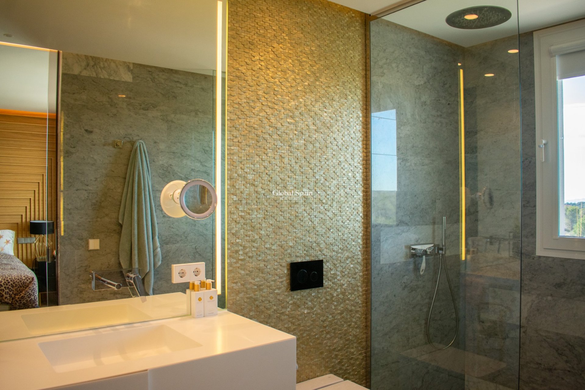 Revente - APPARTEMENT -
ORIHUELA COSTA - LAS COLINAS GOLF RESORT