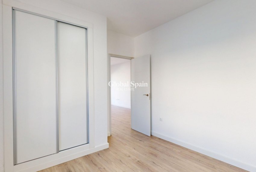 Revente - APPARTEMENT -
ORIHUELA COSTA - Las Filipinas