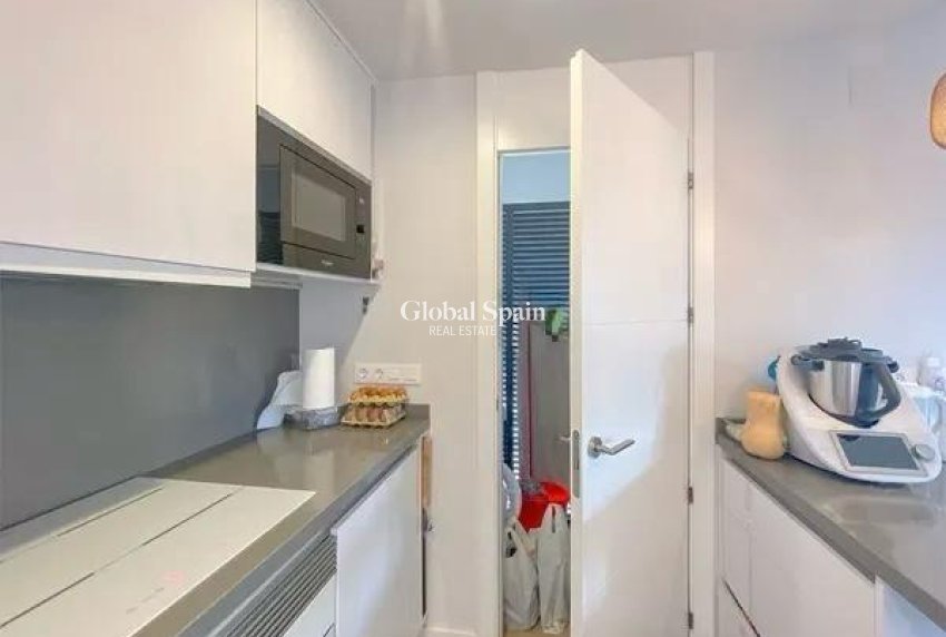 Revente - APPARTEMENT -
ORIHUELA COSTA - Las Filipinas