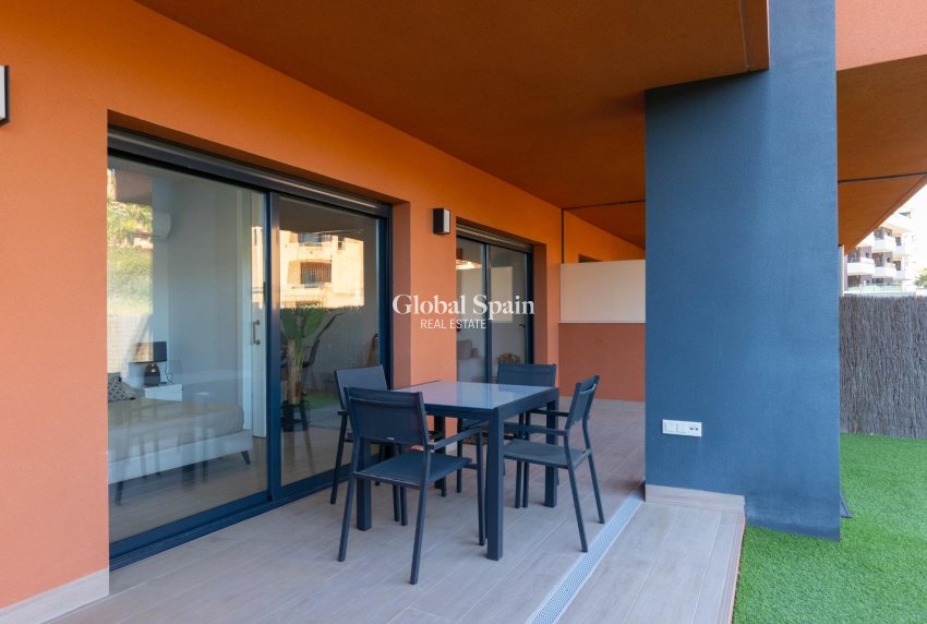 Revente - APPARTEMENT -
ORIHUELA COSTA - Las Filipinas