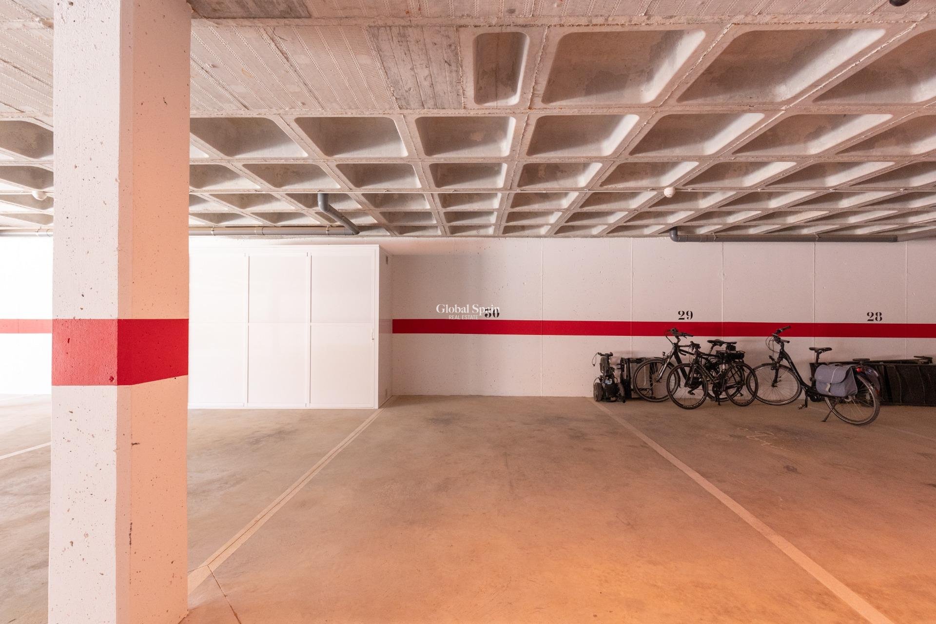 Revente - APPARTEMENT -
ORIHUELA COSTA - Las Filipinas