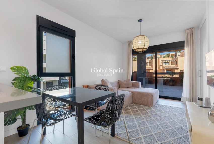 Revente - APPARTEMENT -
ORIHUELA COSTA - Las Filipinas