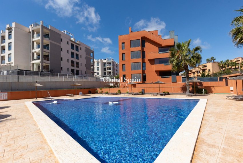 Revente - APPARTEMENT -
ORIHUELA COSTA - Las Filipinas