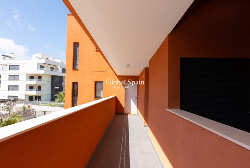 Revente - APPARTEMENT -
ORIHUELA COSTA - Las Filipinas