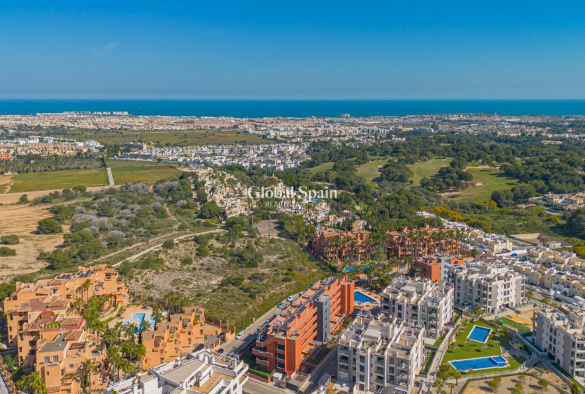 Revente - APPARTEMENT -
ORIHUELA COSTA - Las Filipinas