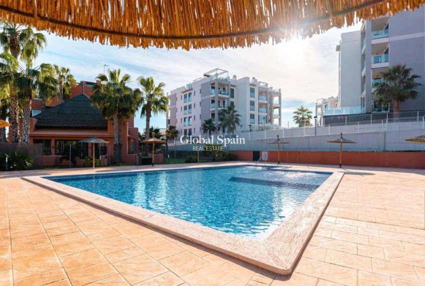 Revente - APPARTEMENT -
ORIHUELA COSTA - Las Filipinas