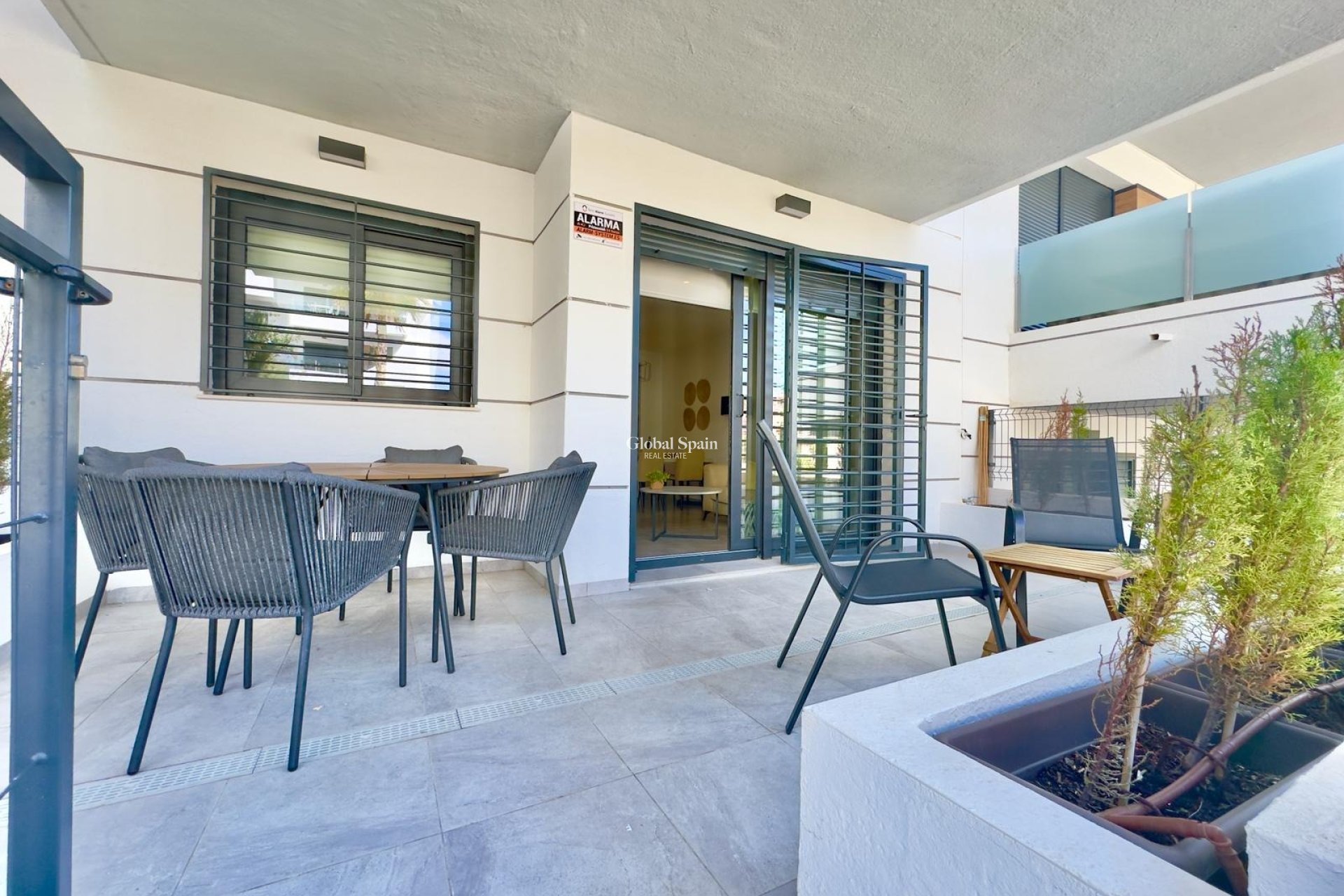 Revente - APPARTEMENT -
ORIHUELA COSTA - Las Filipinas