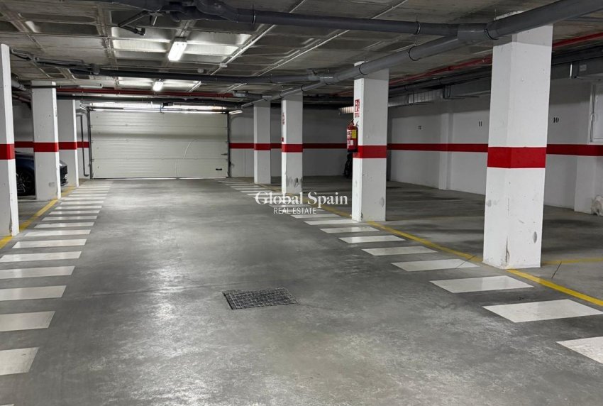Revente - APPARTEMENT -
ORIHUELA COSTA - Las Filipinas