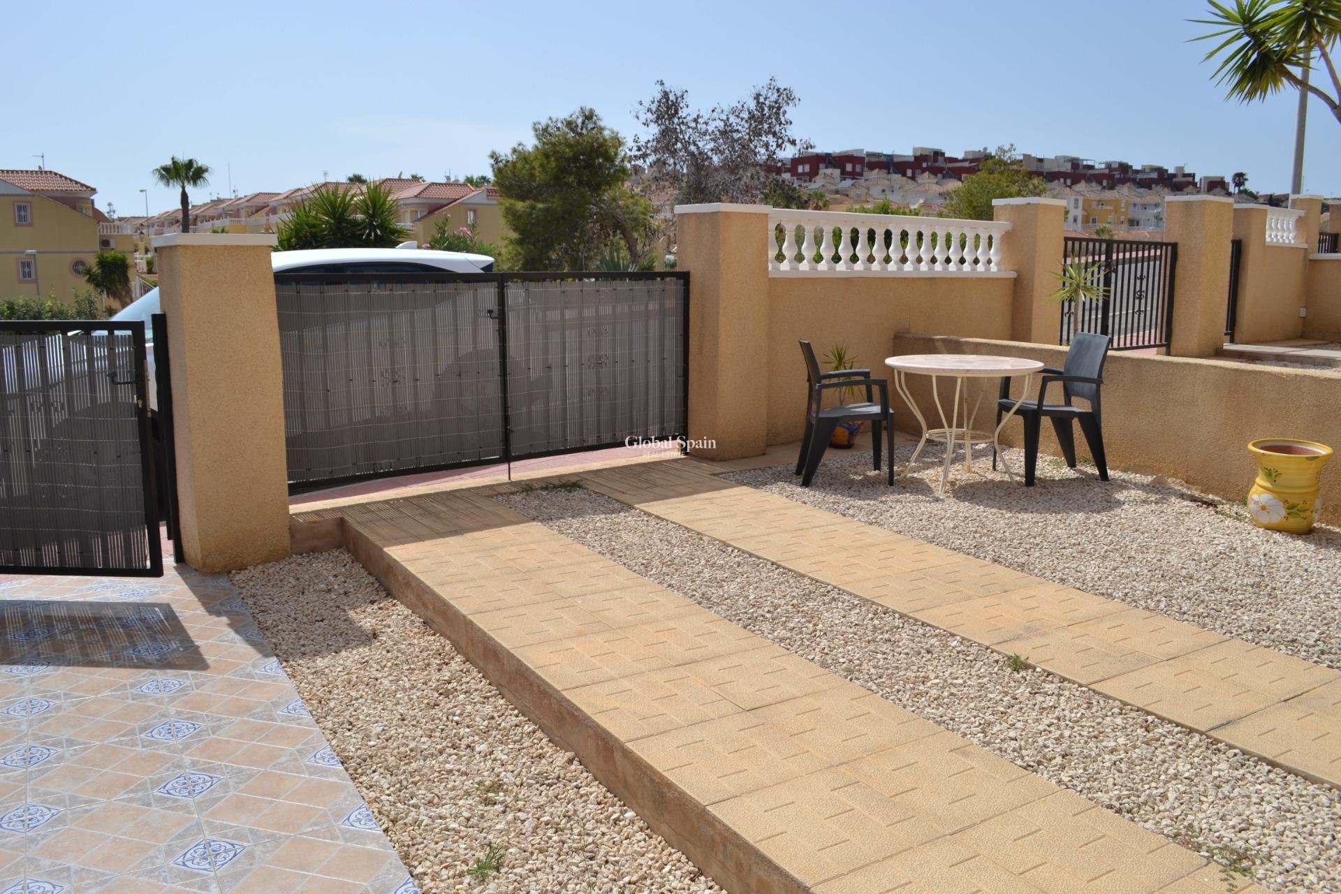Revente - APPARTEMENT -
ORIHUELA COSTA - Las Filipinas