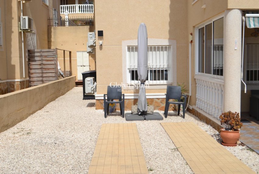 Revente - APPARTEMENT -
ORIHUELA COSTA - Las Filipinas