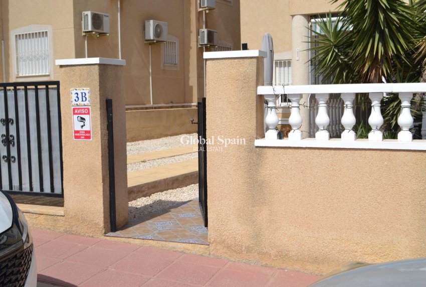 Revente - APPARTEMENT -
ORIHUELA COSTA - Las Filipinas
