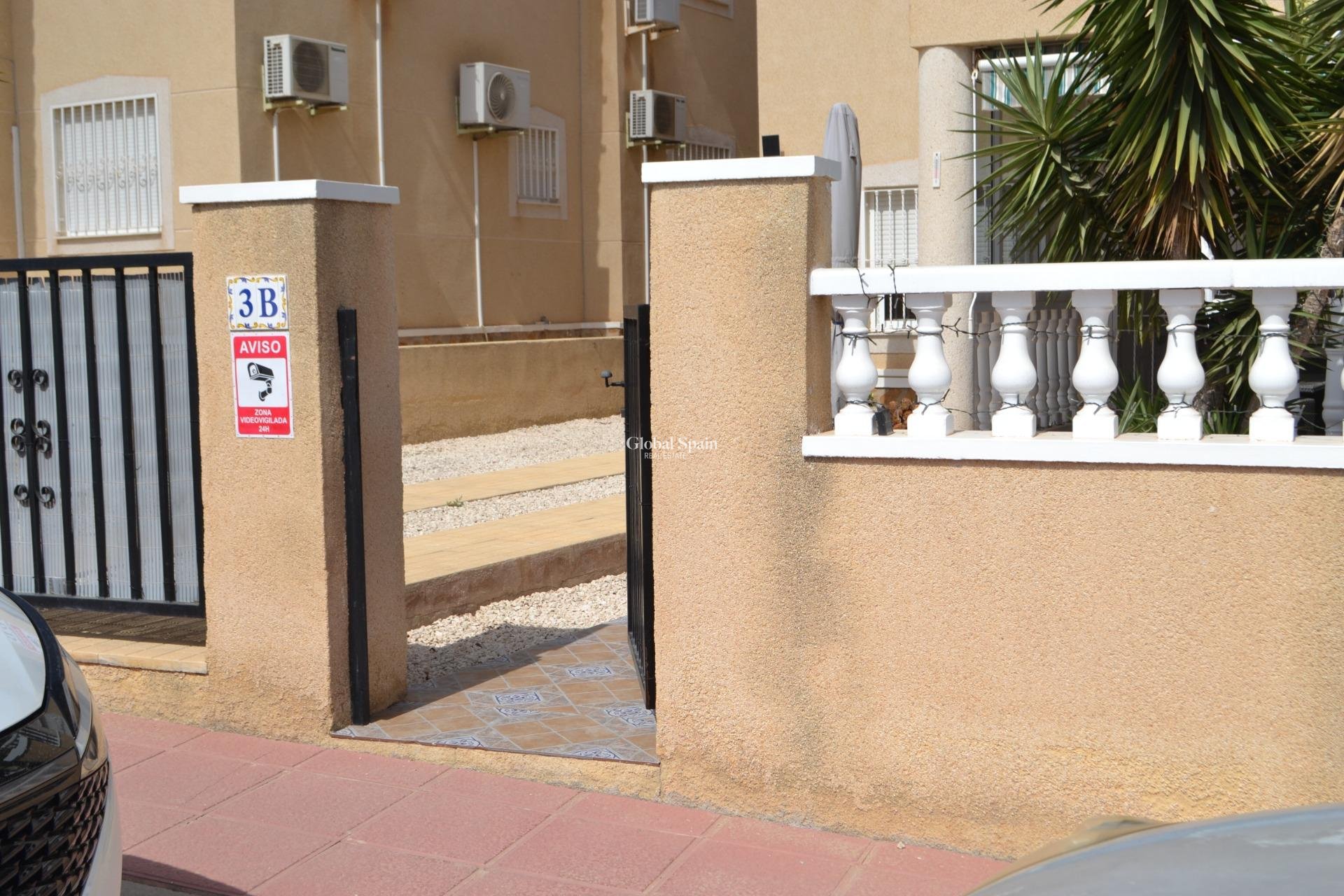 Revente - APPARTEMENT -
ORIHUELA COSTA - Las Filipinas