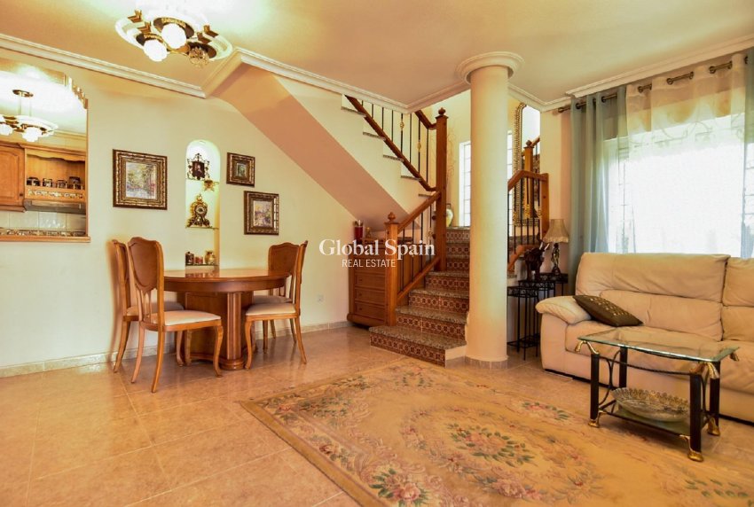 Revente - APPARTEMENT -
ORIHUELA COSTA - Las Filipinas