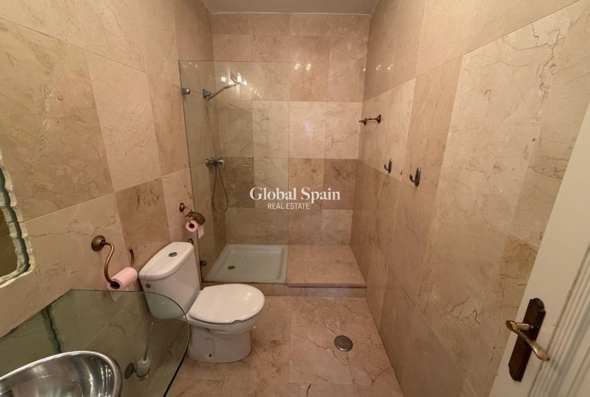 Revente - APPARTEMENT -
ORIHUELA COSTA - Las Ramblas