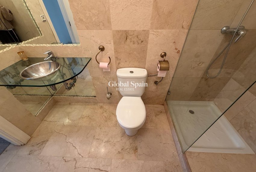 Revente - APPARTEMENT -
ORIHUELA COSTA - Las Ramblas