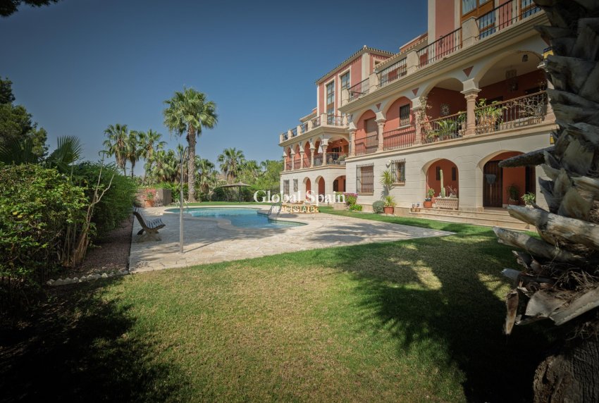 Revente - APPARTEMENT -
ORIHUELA COSTA - Las Ramblas