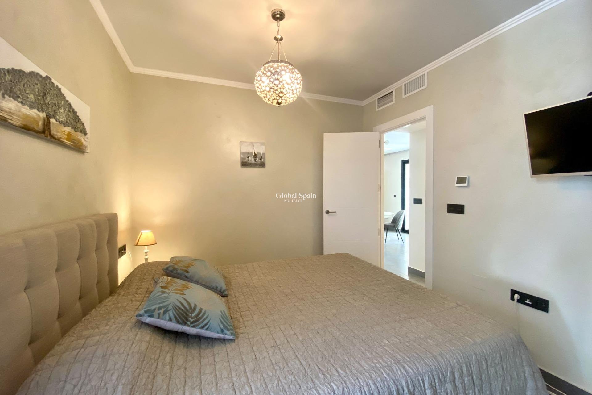Revente - APPARTEMENT -
ORIHUELA COSTA - Las Ramblas