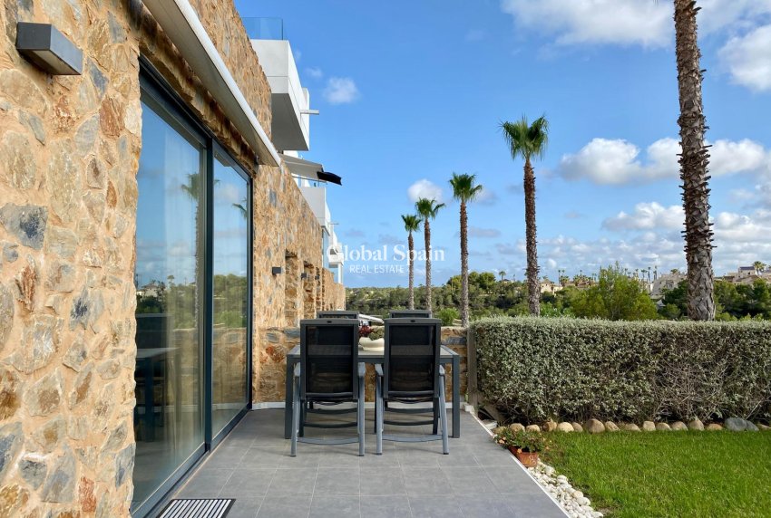 Revente - APPARTEMENT -
ORIHUELA COSTA - Las Ramblas