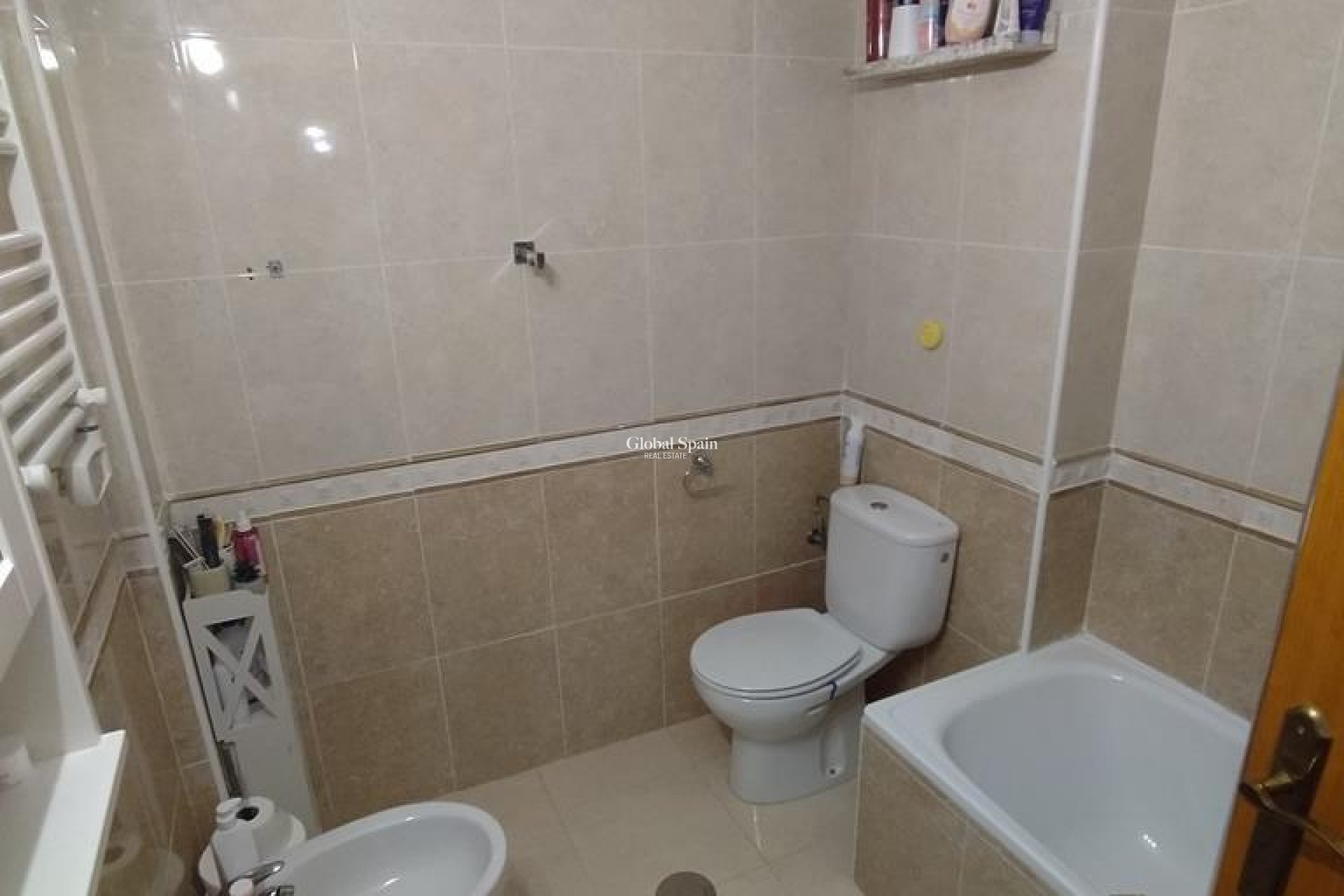 Revente - APPARTEMENT -
ORIHUELA COSTA - LOMAS CABO ROIG