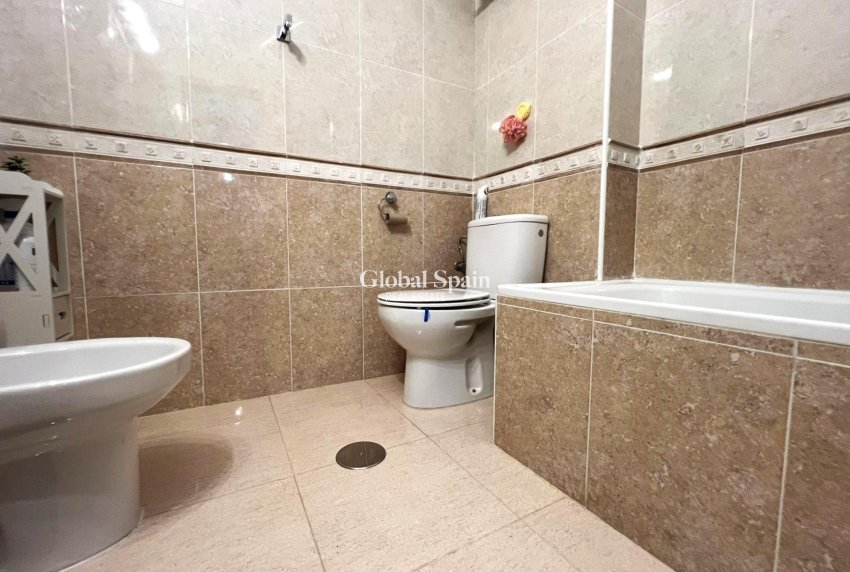 Revente - APPARTEMENT -
ORIHUELA COSTA - Lomas De Cabo Roig-los Dolses