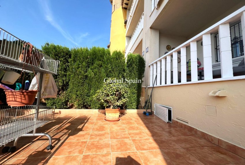 Revente - APPARTEMENT -
ORIHUELA COSTA - Lomas De Cabo Roig-los Dolses