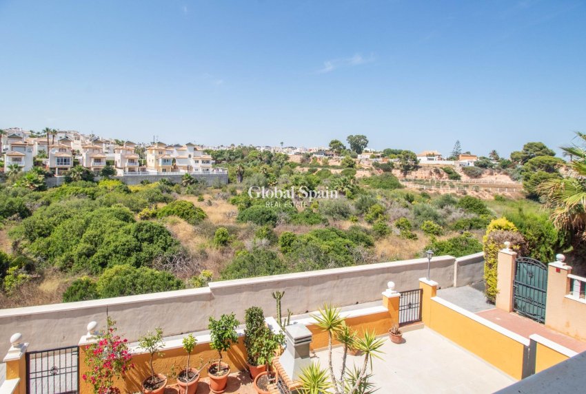 Revente - APPARTEMENT -
ORIHUELA COSTA - Lomas de Cabo Roig-Los Dolses