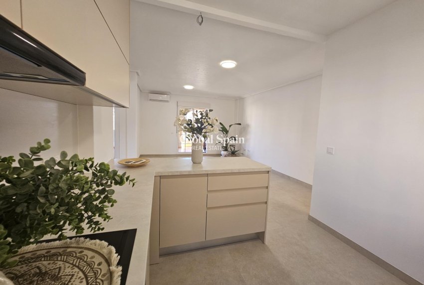 Revente - APPARTEMENT -
ORIHUELA COSTA - Lomas de Cabo Roig