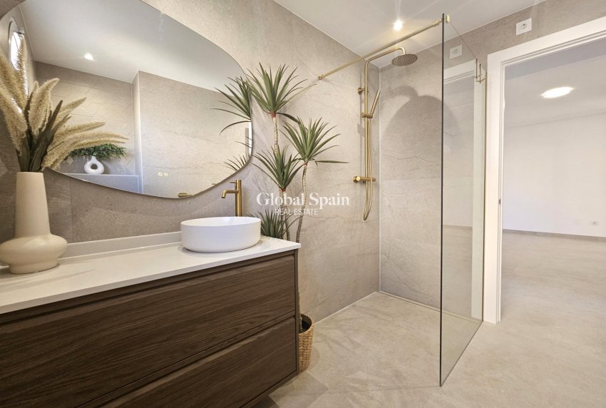 Revente - APPARTEMENT -
ORIHUELA COSTA - Lomas de Cabo Roig