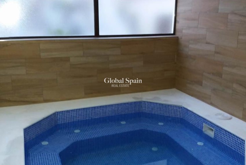 Revente - APPARTEMENT -
ORIHUELA COSTA - Lomas de Cabo Roig