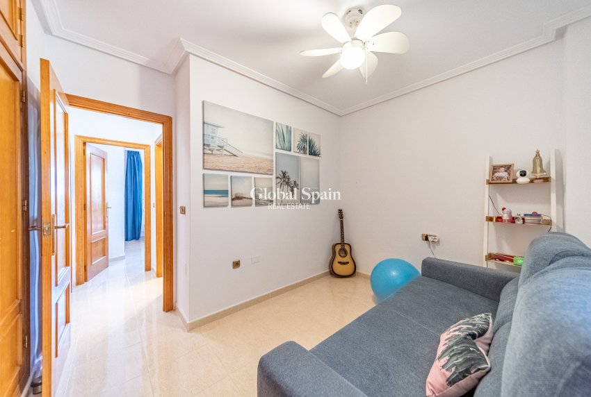 Revente - Appartement -
ORIHUELA COSTA - Lomas de Cabo Roig