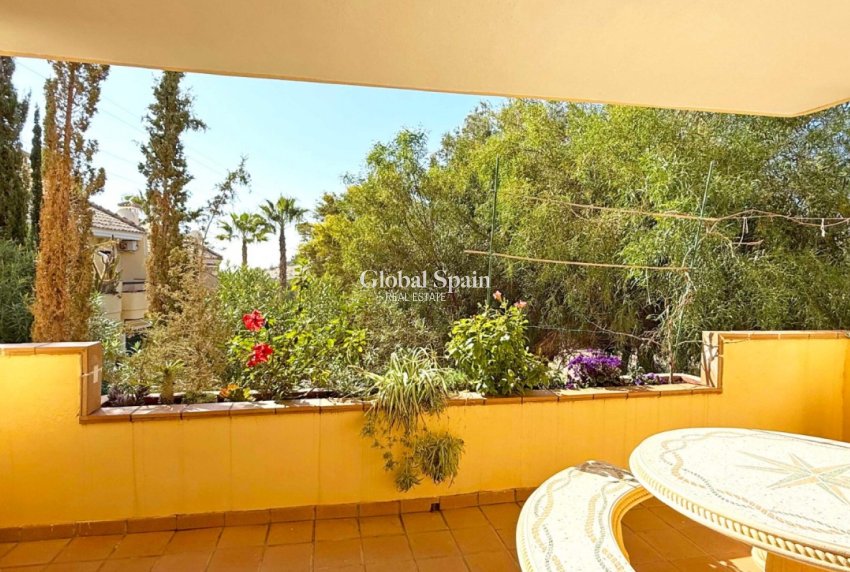 Revente - Appartement -
ORIHUELA COSTA - Lomas de Campoamor