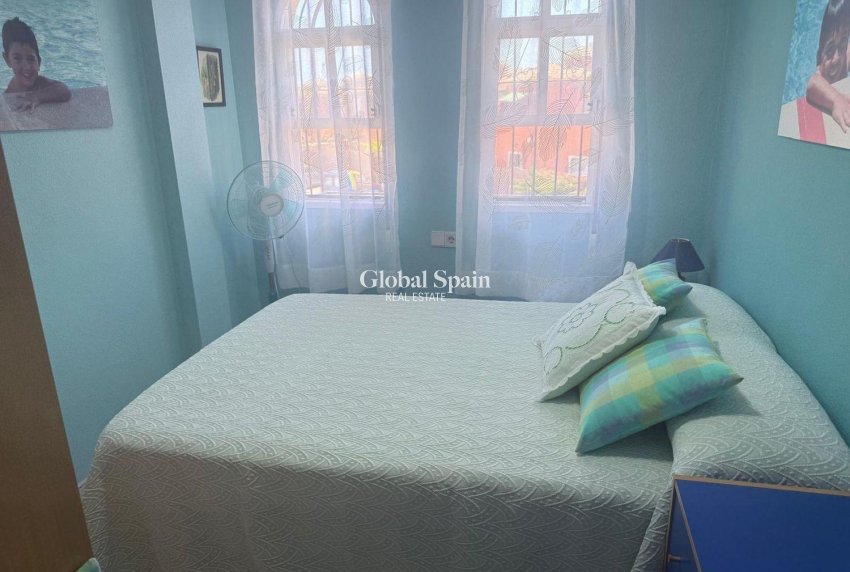 Revente - APPARTEMENT -
ORIHUELA COSTA - Los Almendros-la Florida