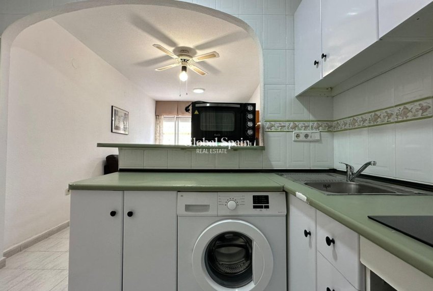 Revente - APPARTEMENT -
ORIHUELA COSTA - Los Almendros-la Florida