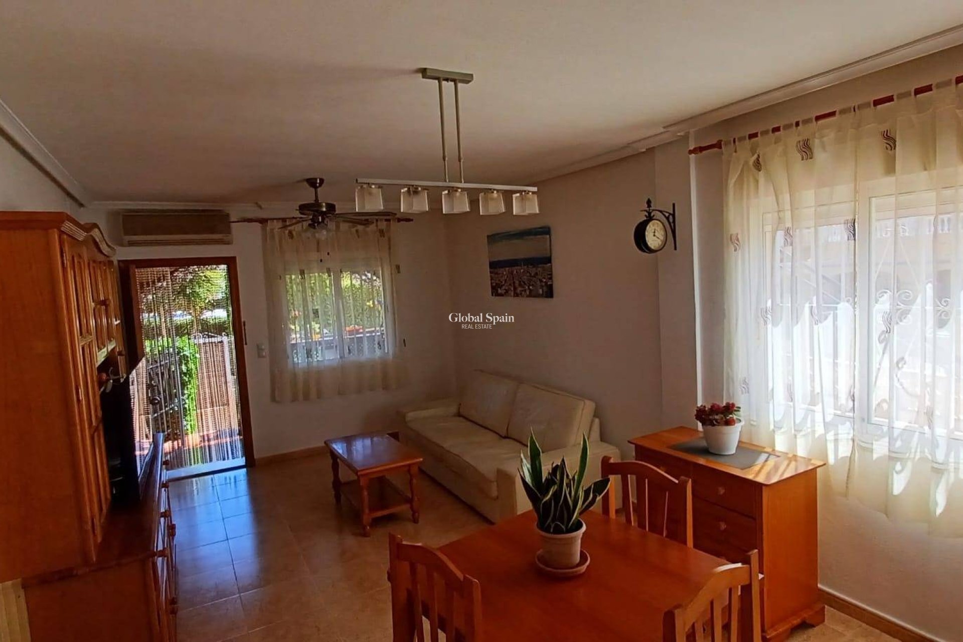 Revente - APPARTEMENT -
ORIHUELA COSTA - Los Almendros-la Florida