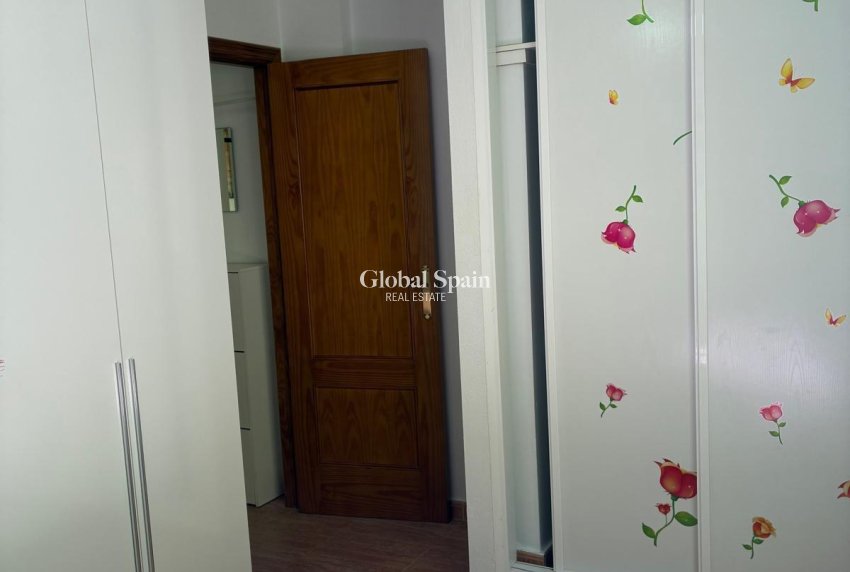 Revente - APPARTEMENT -
ORIHUELA COSTA - Los Almendros-la Florida