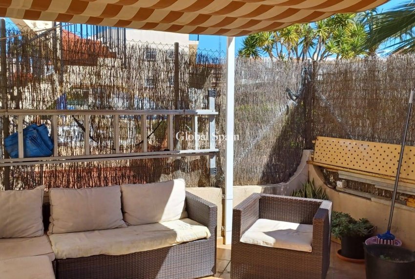 Revente - APPARTEMENT -
ORIHUELA COSTA - Los Almendros-la Florida