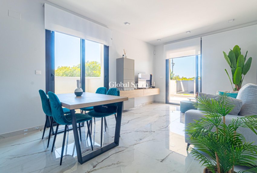 Revente - Appartement -
ORIHUELA COSTA - Los Almendros-La Florida