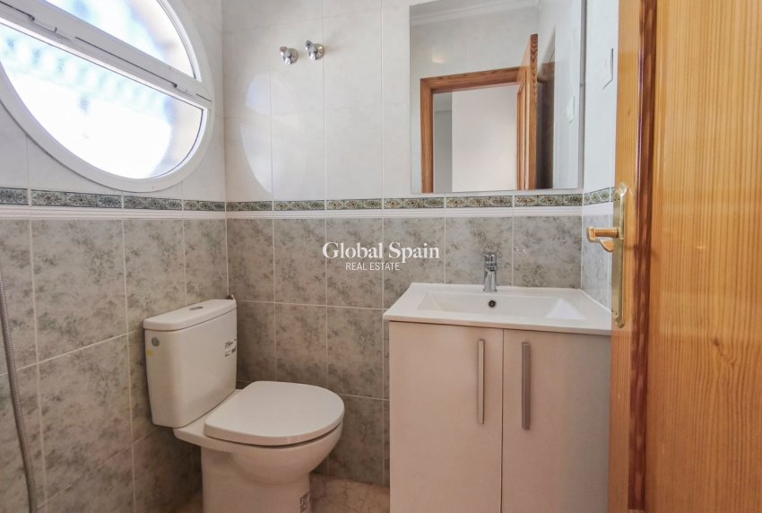 Revente - APPARTEMENT -
ORIHUELA COSTA - LOS BALCONES - LOS ALTOS