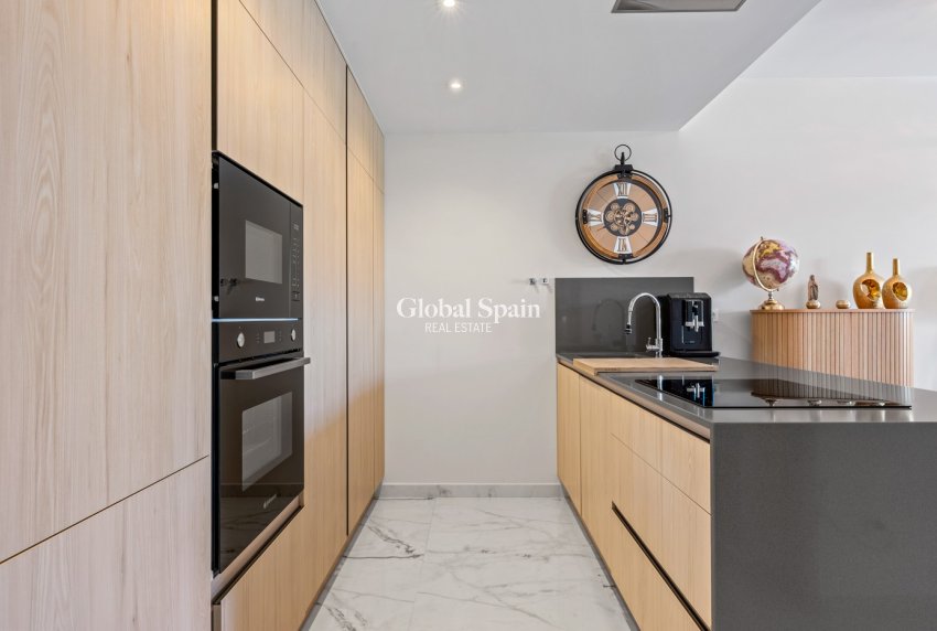 Revente - APPARTEMENT -
ORIHUELA COSTA - LOS BALCONES - LOS ALTOS
