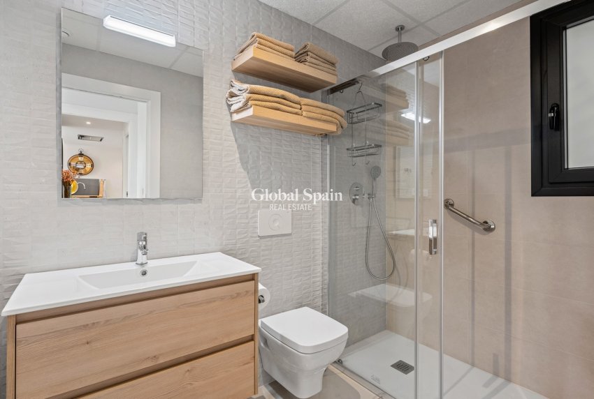 Revente - APPARTEMENT -
ORIHUELA COSTA - LOS BALCONES - LOS ALTOS