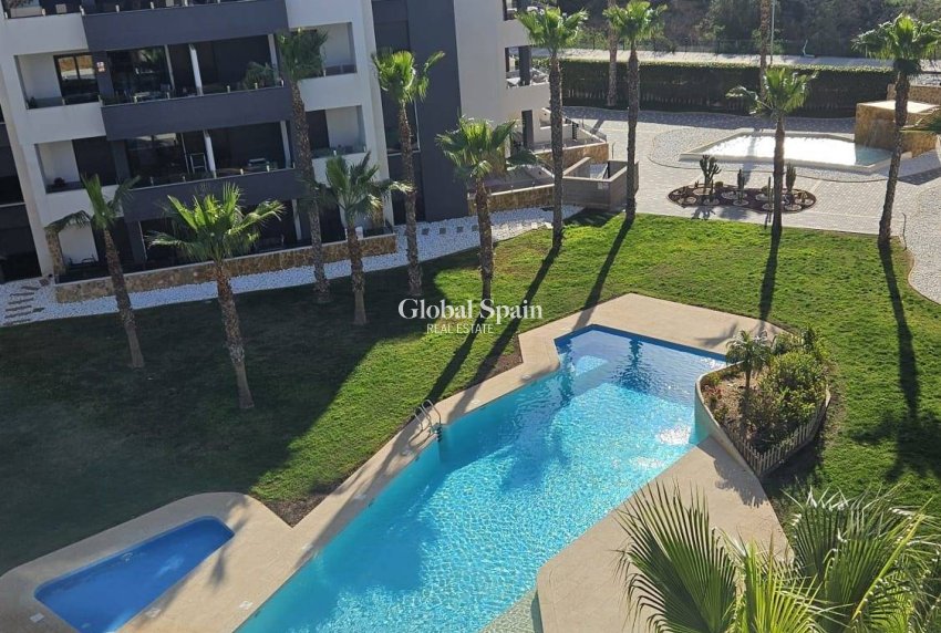 Revente - APPARTEMENT -
ORIHUELA COSTA - LOS BALCONES - LOS ALTOS