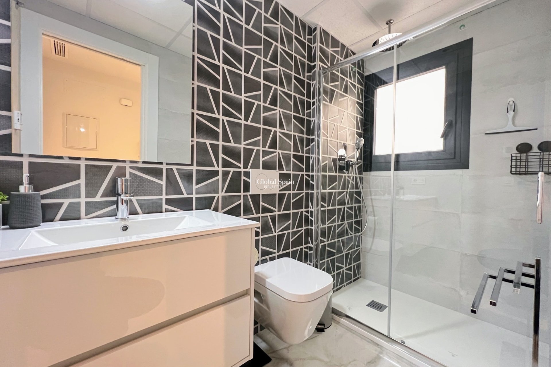 Revente - APPARTEMENT -
ORIHUELA COSTA - LOS BALCONES - LOS ALTOS