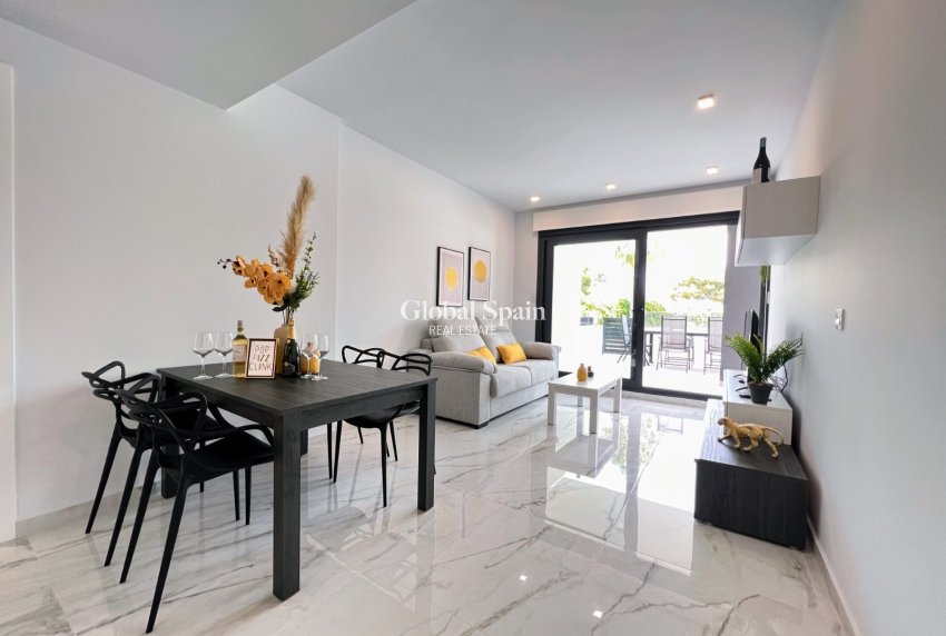 Revente - APPARTEMENT -
ORIHUELA COSTA - LOS BALCONES - LOS ALTOS
