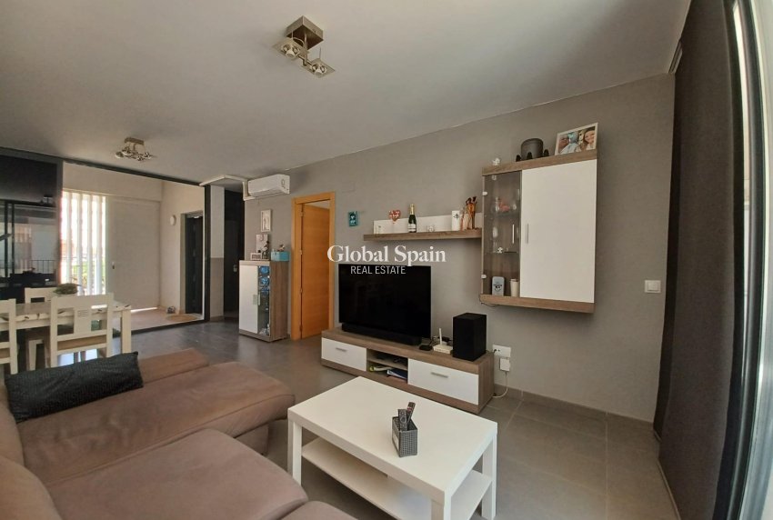 Revente - APPARTEMENT -
ORIHUELA COSTA - Los Dolses