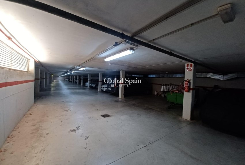 Revente - APPARTEMENT -
ORIHUELA COSTA - Los Dolses