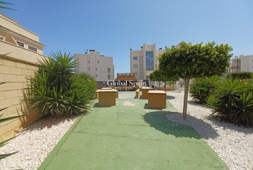 Revente - APPARTEMENT -
ORIHUELA COSTA - Los Dolses